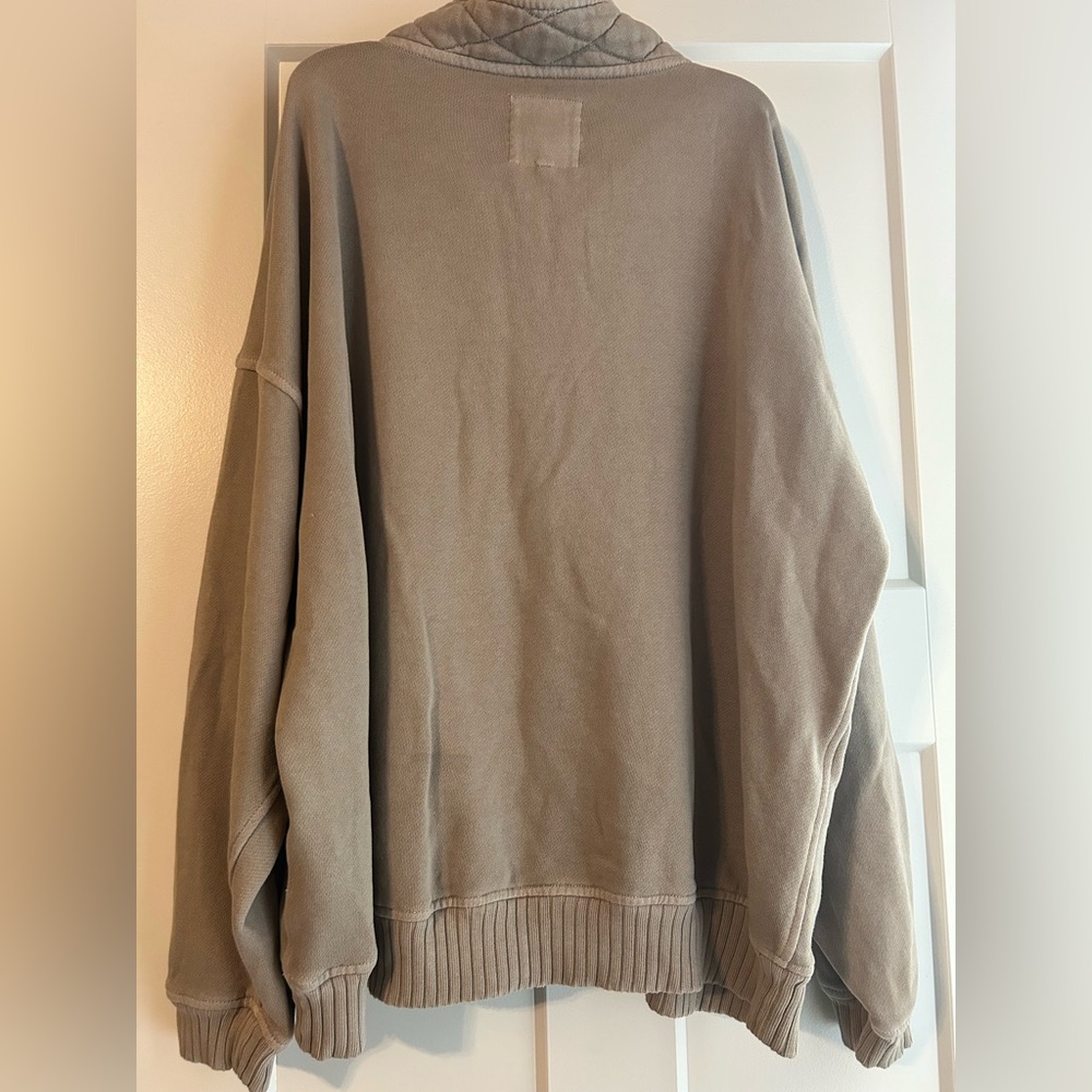 NWT Aerie Oh Snap! Sweatshirt Size M - Picture 2 of 4